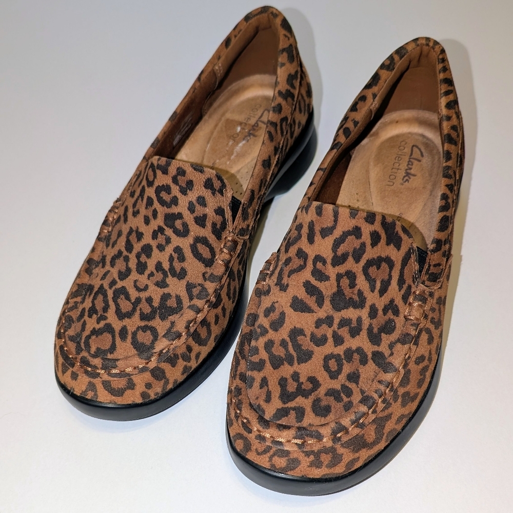 Clarks Womens Suede Loafers Leopard Animal Print Ellowyn Lux Slip On Size 9 W